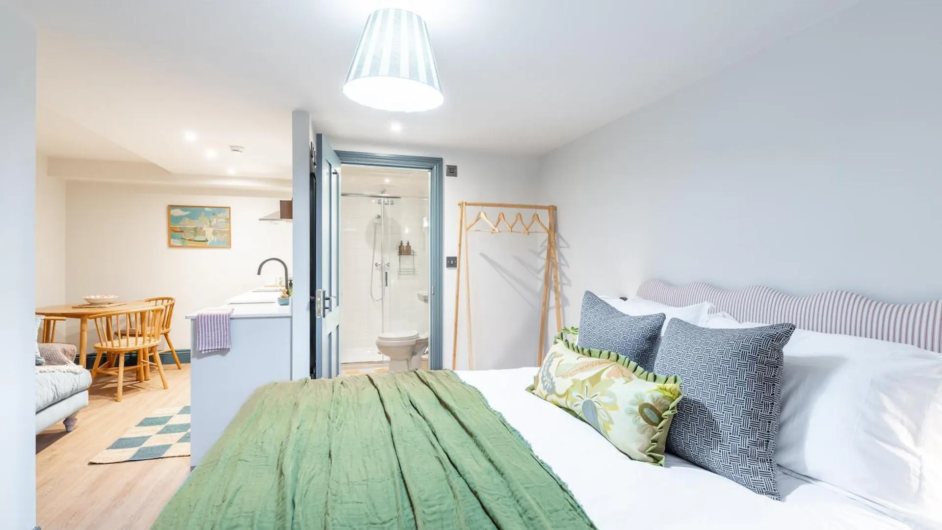 The Willows Boutique Stays Central Whitby